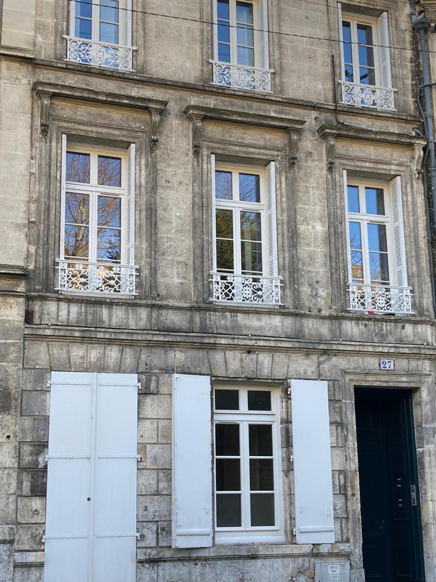 Golf & Rempart Appartement Angoulême Buitenkant foto